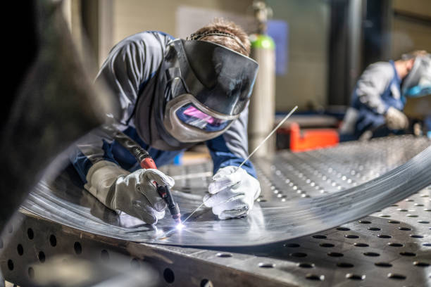 Moline, IL Welder & Metal Fabrication Company